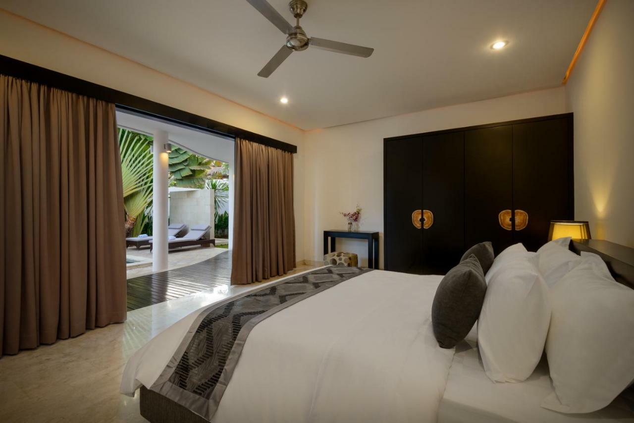 Villa Maharani Seminyak Exterior foto